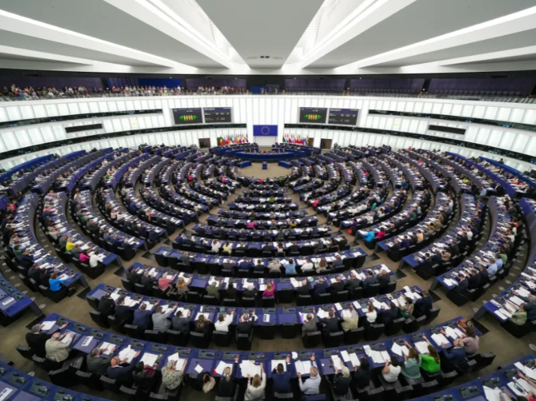 Digital Services Act (DSA) explained – Does the EU censor online content? A fact-check by PleaseFactCheck.com